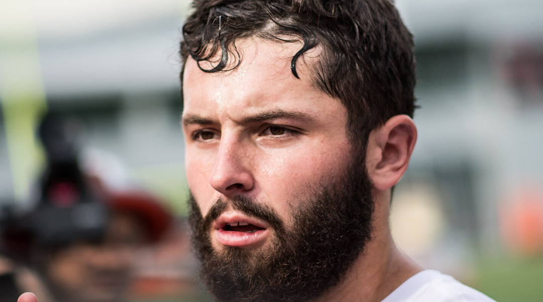 Baker Mayfield helped a high school football team out of this scary situation