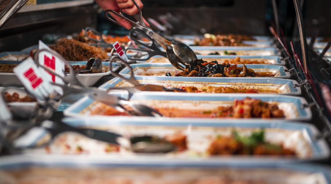 A buffet line turned into a battlefield at a Florida wedding over one bad decision