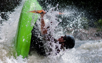 A kayaker’s lazy day on a Florida river went wrong fast after this bad situation